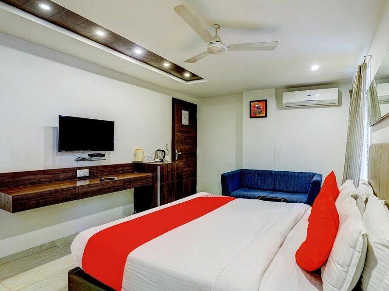 Fabhotel Prime Sky Light Vadodara Bagian luar foto