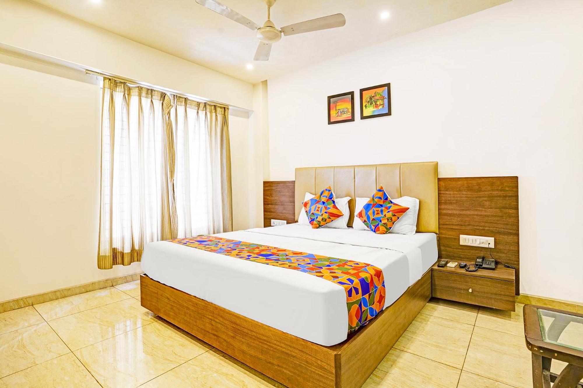 Fabhotel Prime Sky Light Vadodara Bagian luar foto