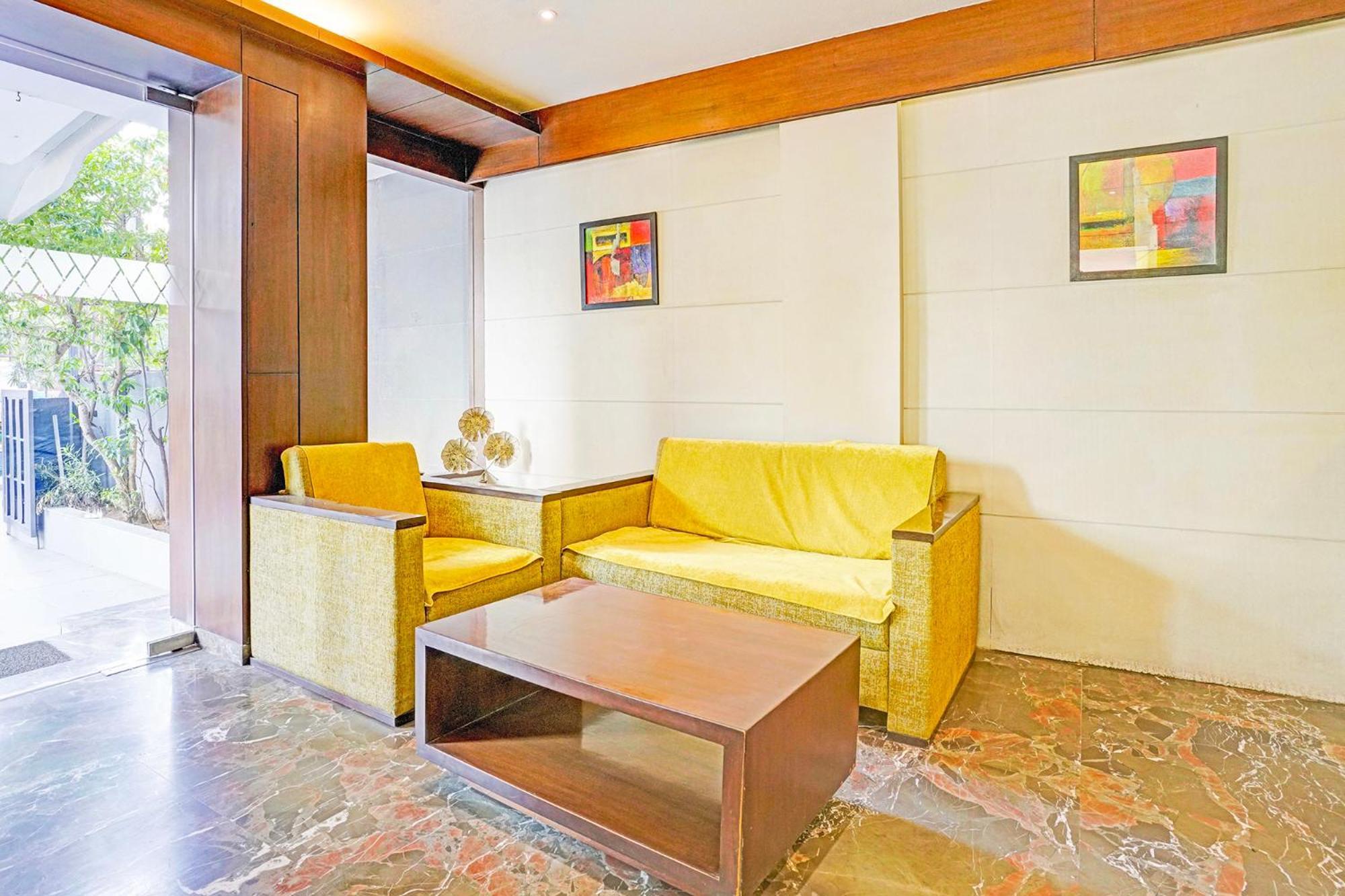 Fabhotel Prime Sky Light Vadodara Bagian luar foto