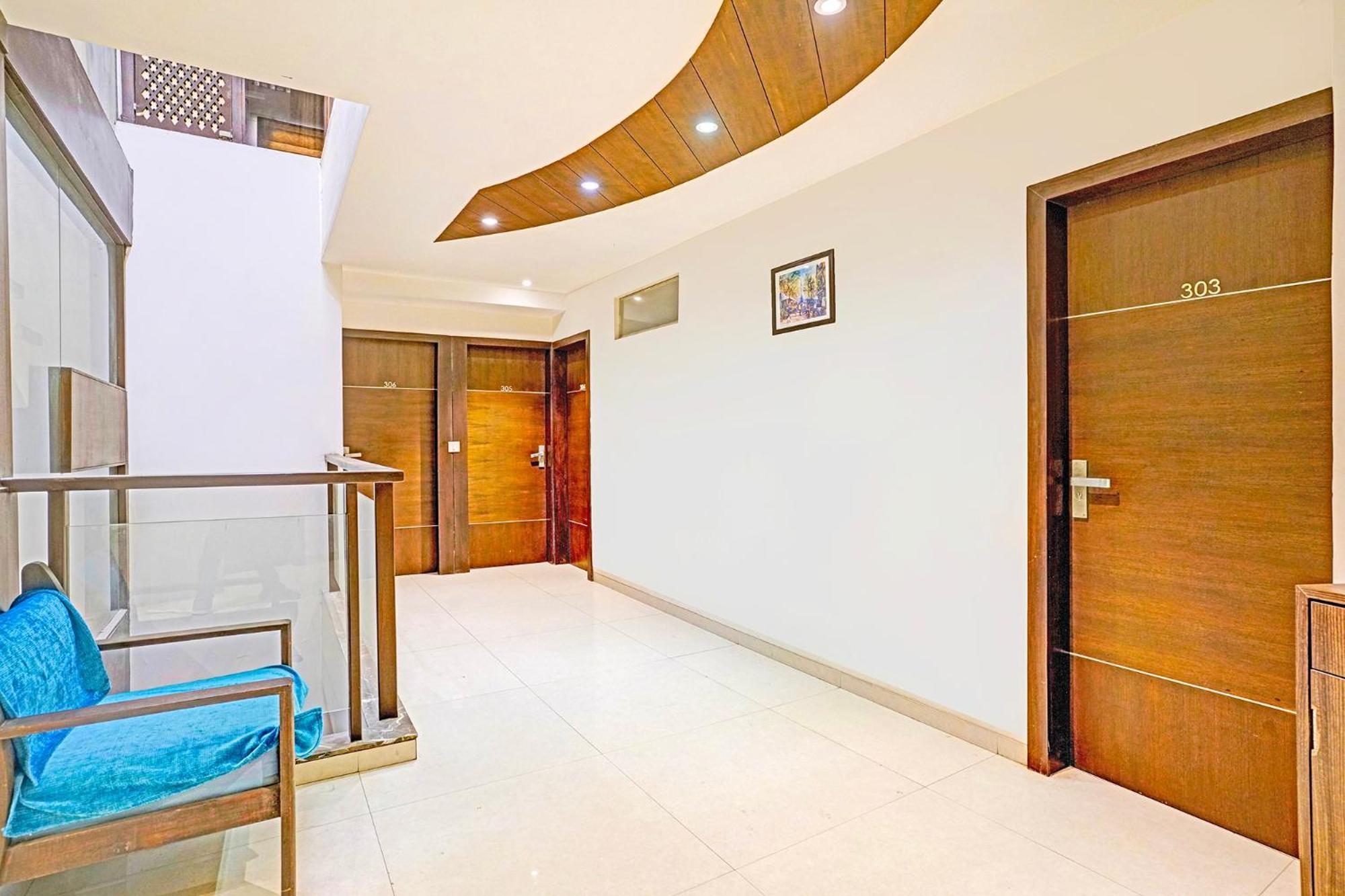 Fabhotel Prime Sky Light Vadodara Bagian luar foto